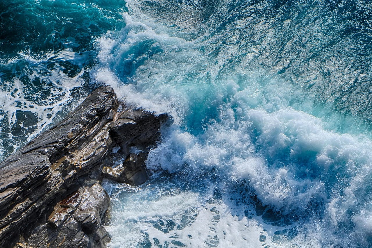 Ocean cliffs